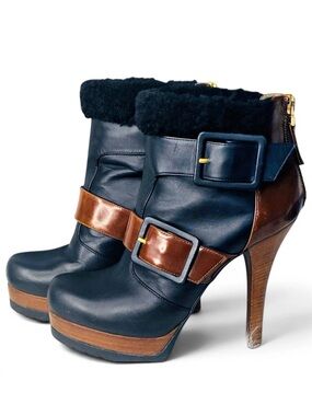 🛍️Fendi Authentic Moorland Platform Ankle Boots